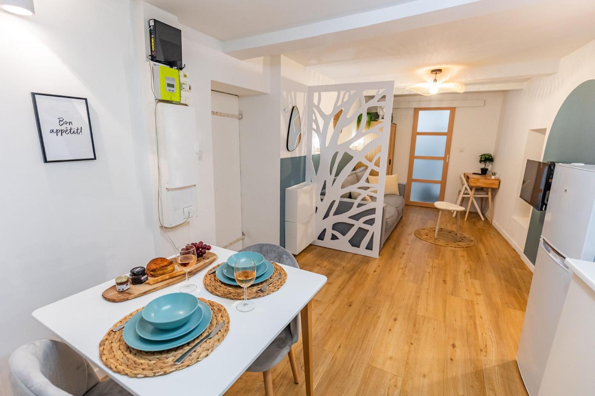 Studio Cozy Centre Avec Parking Grasse Kültér fotó